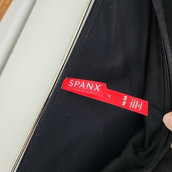 Spanx black faux leather moto legging! - Picture 2 of 13